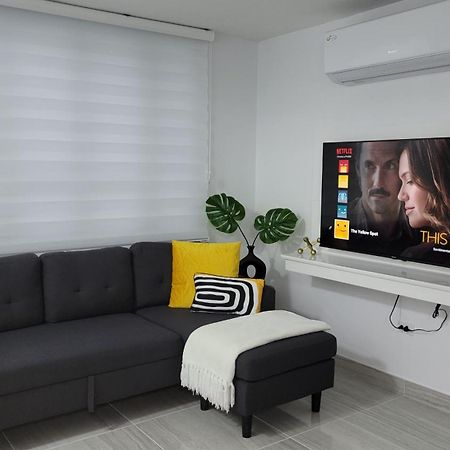 The Yellow Spot 파하르도 외부 사진